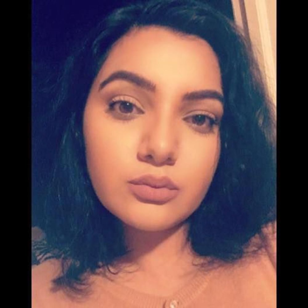 Meet your Posher, Fatima